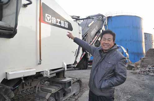 走訪北京立新道路養(yǎng)護(hù)公司總經(jīng)理 劉立新 走訪北京立新道路養(yǎng)護(hù)公司總經(jīng)理 劉立新